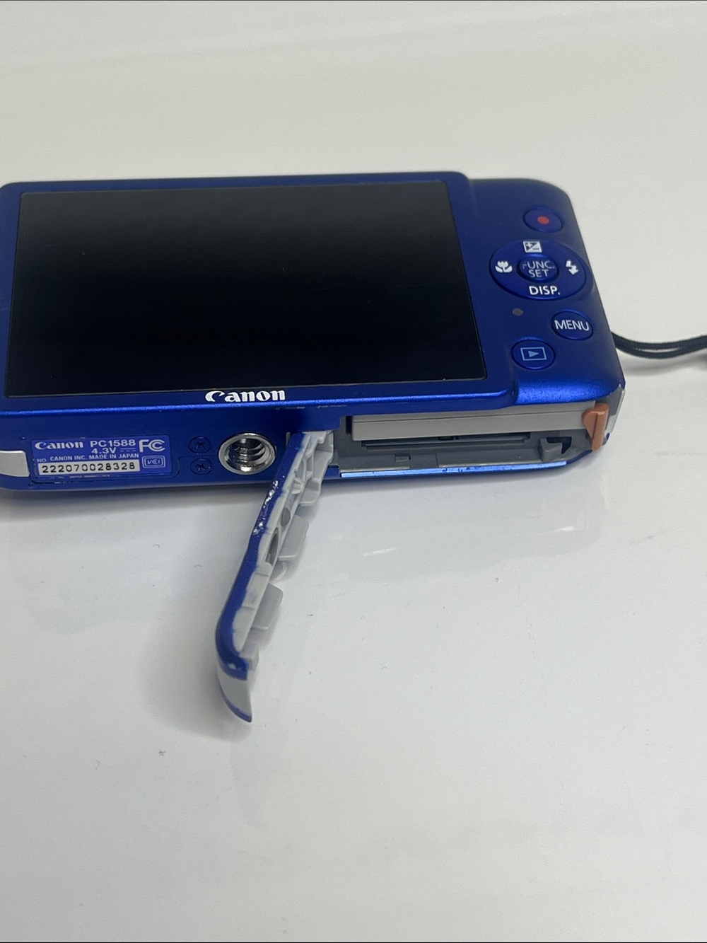 Canon Powershot Elph 100hs Compact Point-and-Shoot Camera in Blue - Picture 3 of 6